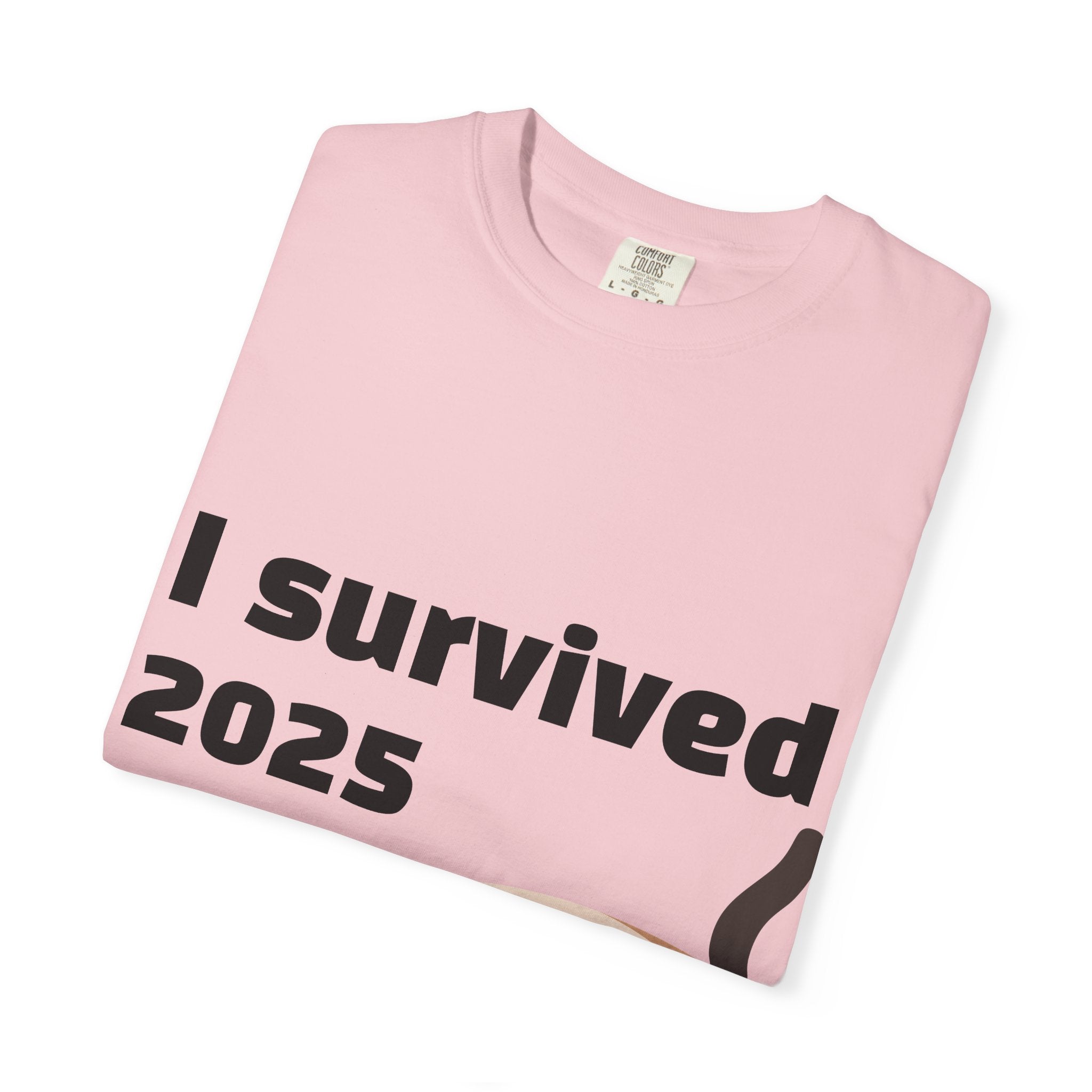 I Survived 2025 Cat T-Shirt — Funny Survival Year Graphic Tee