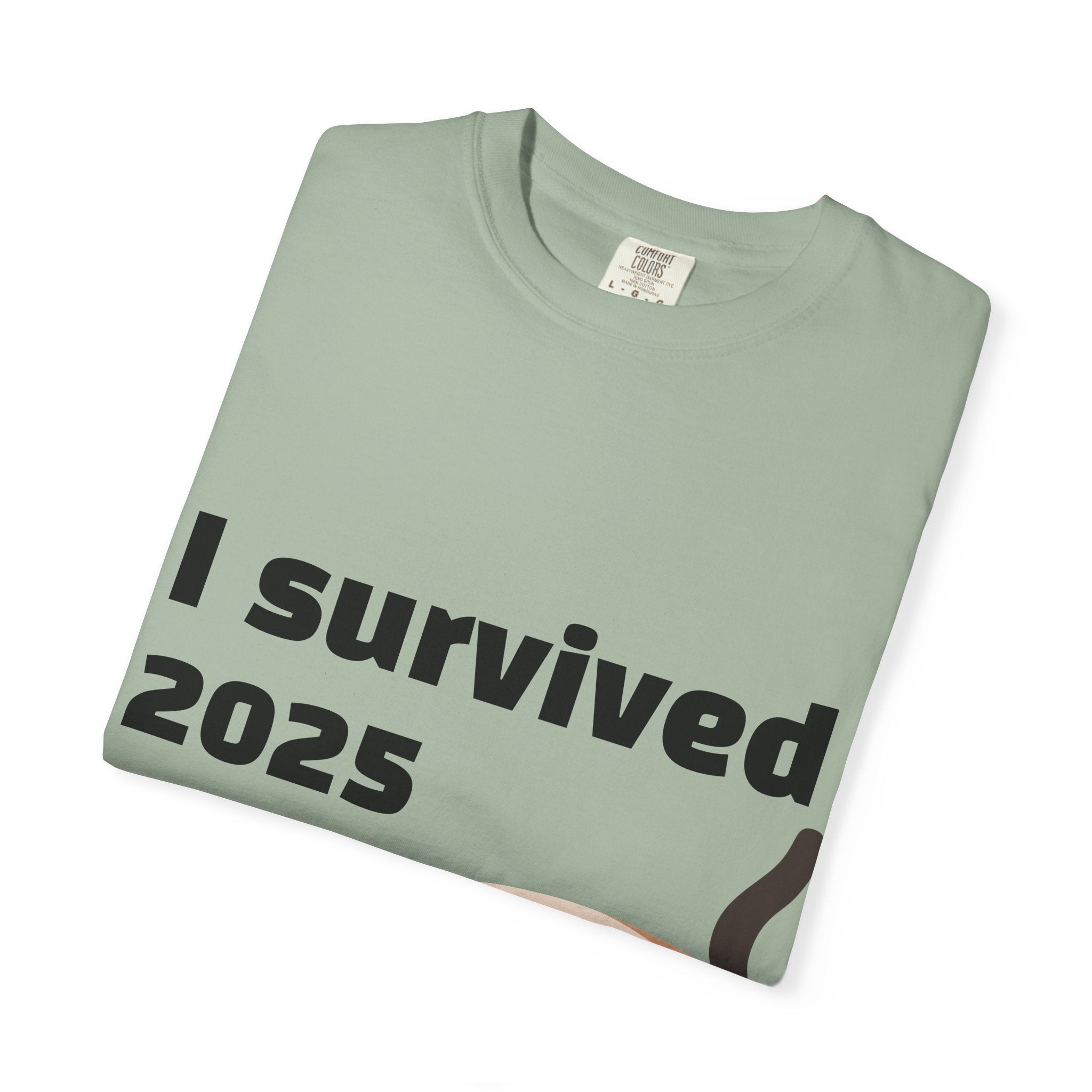 I Survived 2025 Cat T-Shirt — Funny Survival Year Graphic Tee