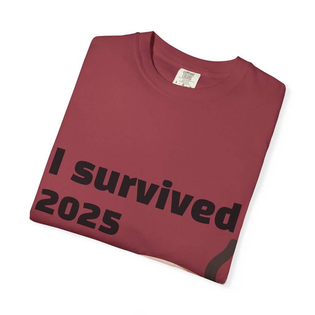 I Survived 2025 Cat T-Shirt — Funny Survival Year Graphic Tee