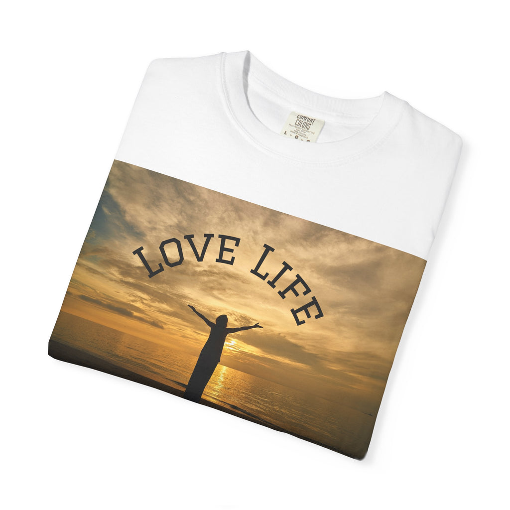 Love Life Sunset T-Shirt — Inspirational Beach Graphic Tee