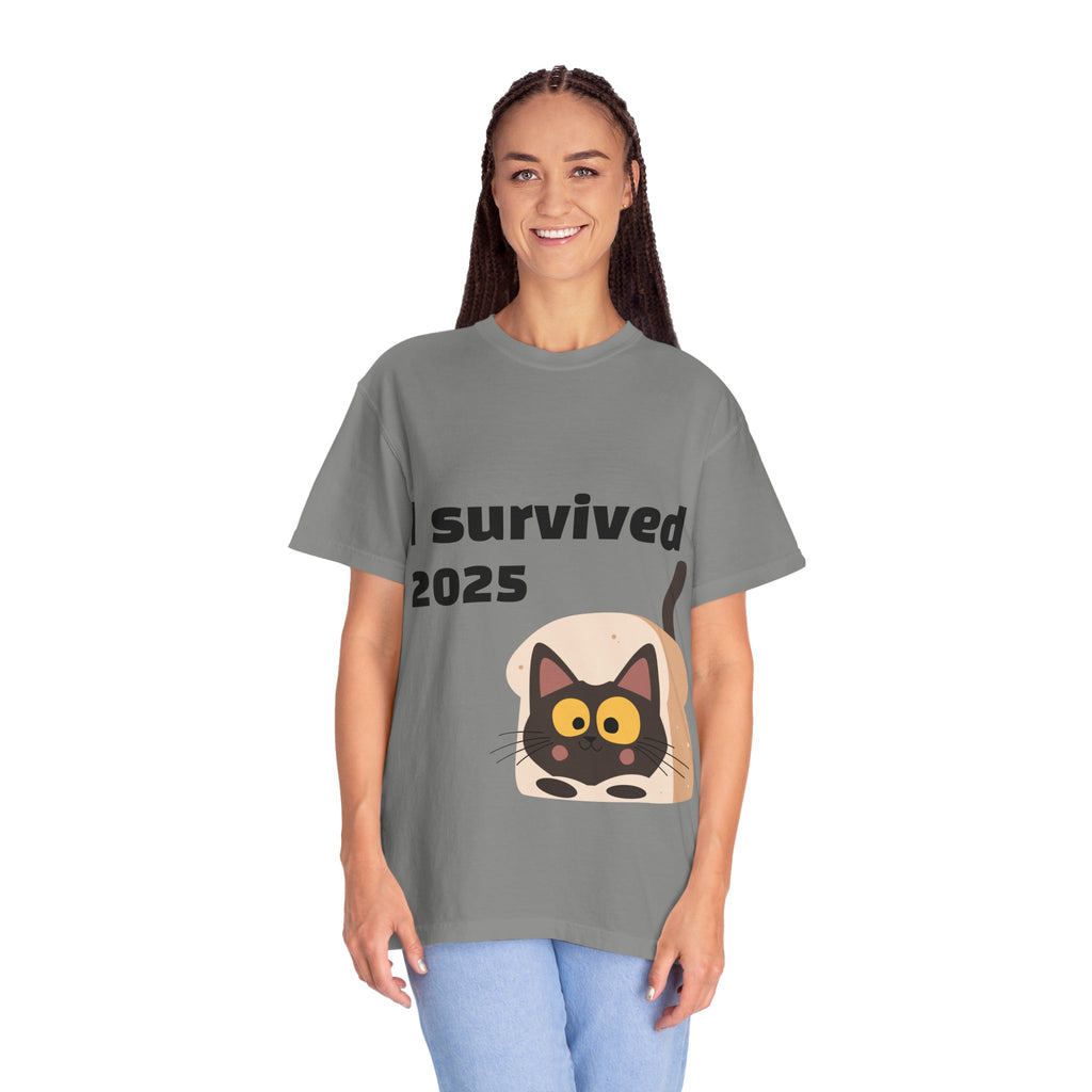 I Survived 2025 Cat T-Shirt — Funny Survival Year Graphic Tee