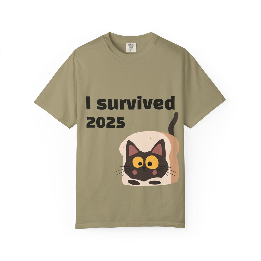 I Survived 2025 Cat T-Shirt — Funny Survival Year Graphic Tee