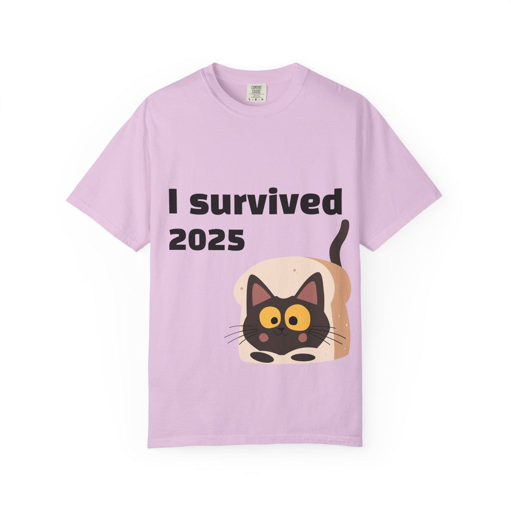 I Survived 2025 Cat T-Shirt — Funny Survival Year Graphic Tee