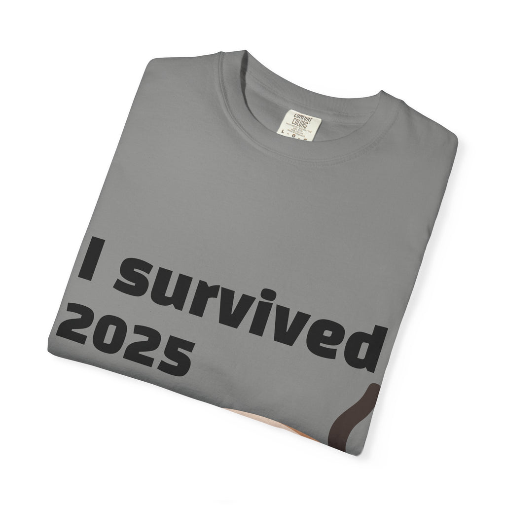 I Survived 2025 Cat T-Shirt — Funny Survival Year Graphic Tee